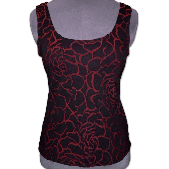 White House Black Market Tops - WHITE HOUSE BLACK MARKET Black/burgundy tank, sz M